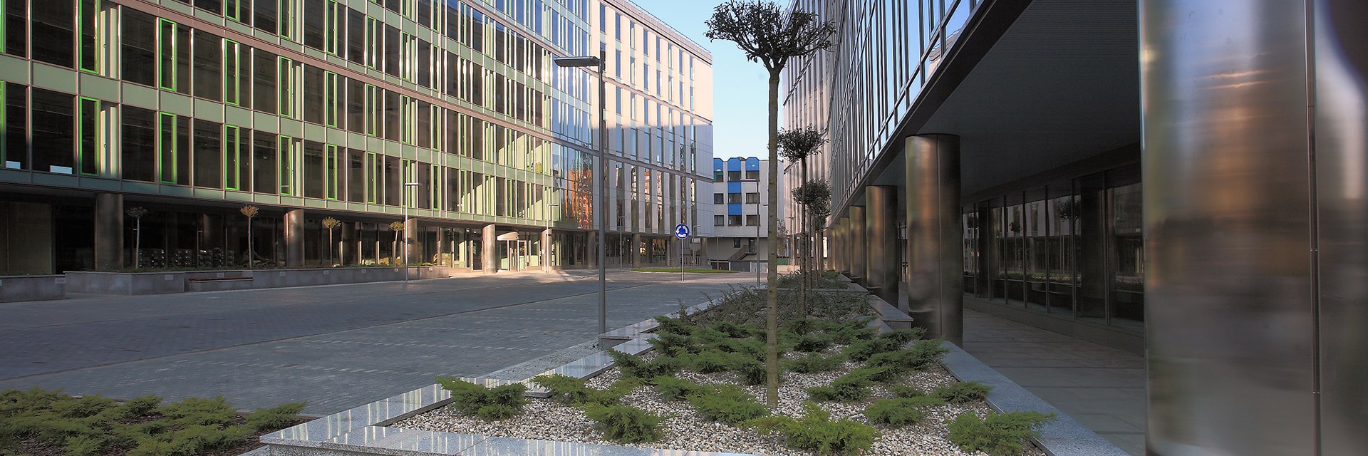 Centrum Biurowe GTC, Francuska