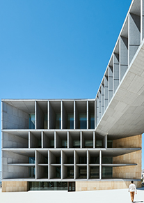 Chantier WICONA Palais des Congrès à Palma de Majorque réalisé avec des façades en aluminium WICTEC WICONA