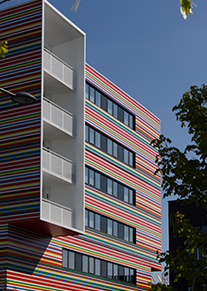 Phare de l'Iroise à Brest avec façade et menuiseries aluminium WICONA