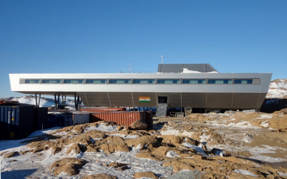 West Elevation-gerade.jpg