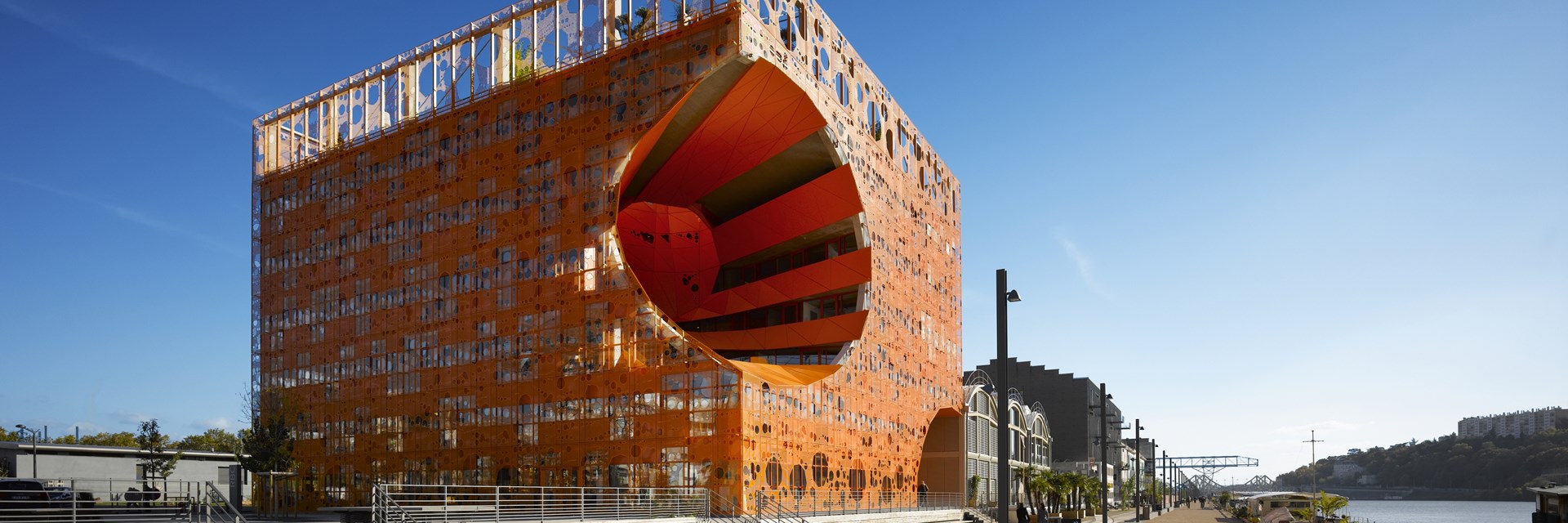 Le Cube Orange