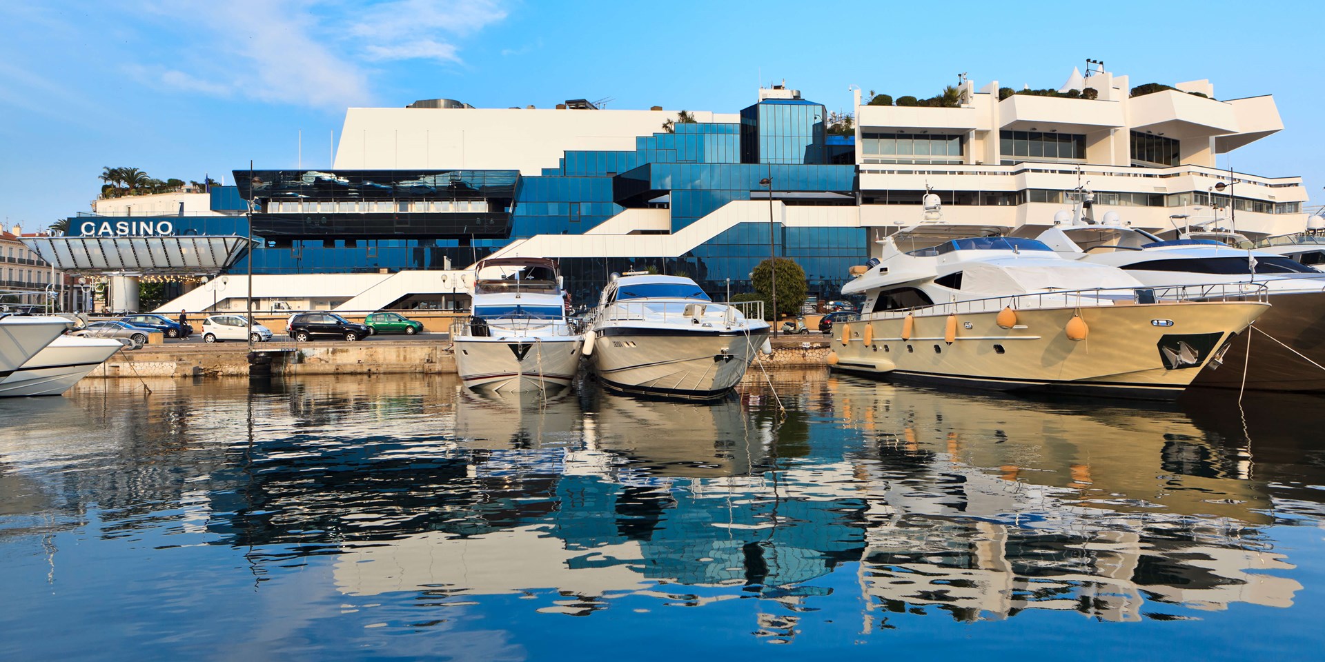 Palais des Festivals Cannes Haute Def-002.jpg
