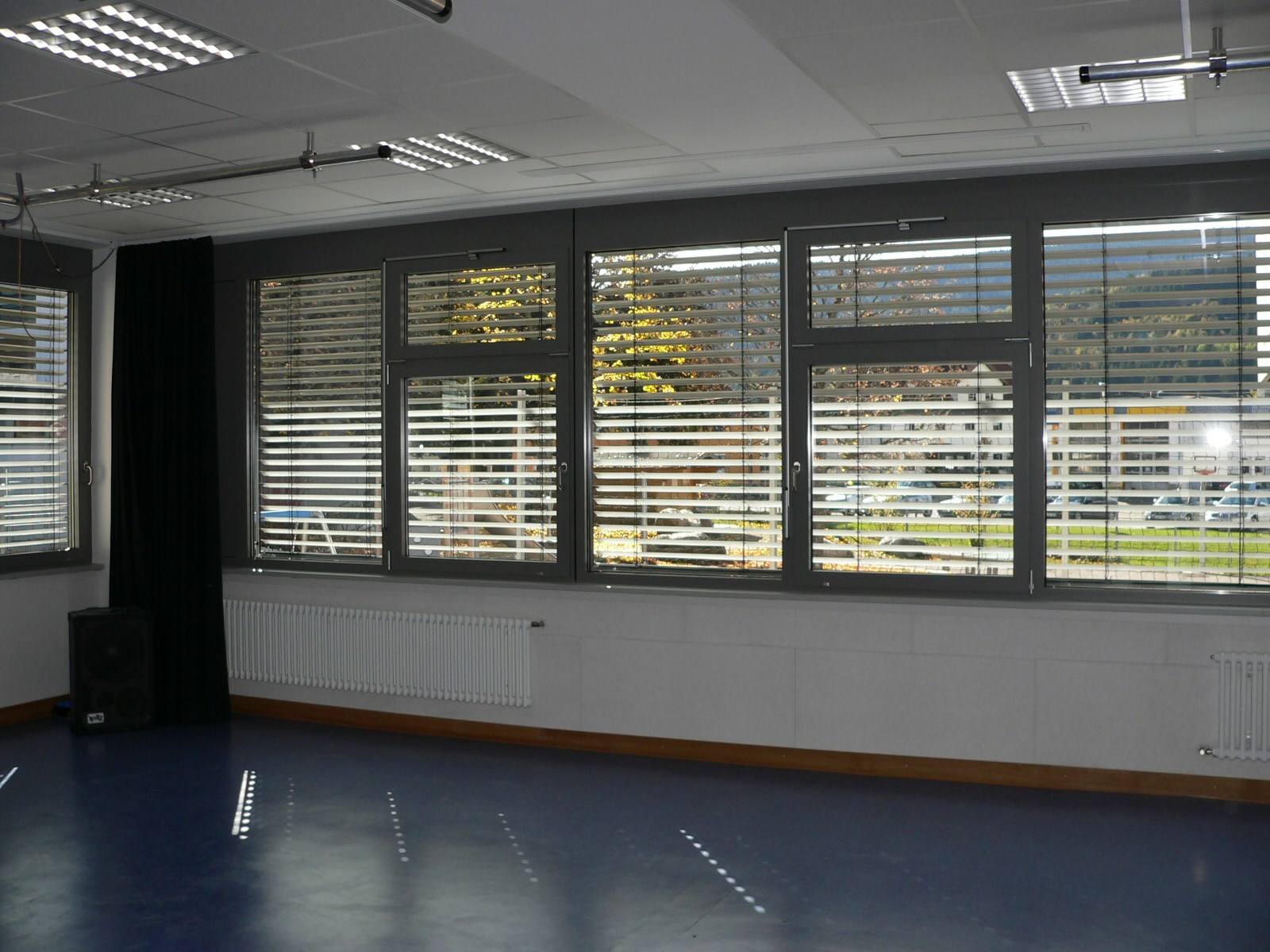 21 Innenansicht Fensterband.JPG