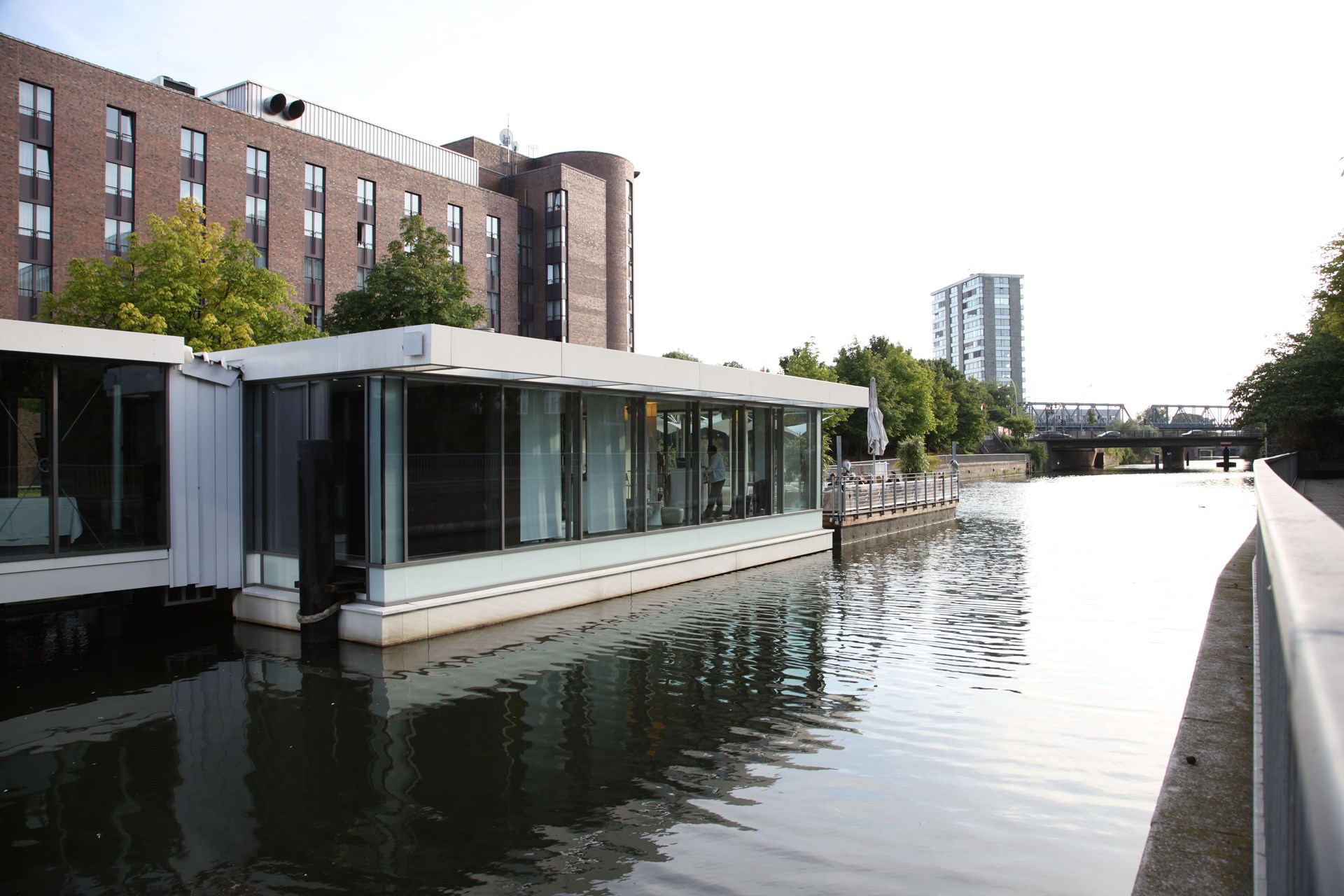 FLOATING MERCURE_1J7X8444.JPG