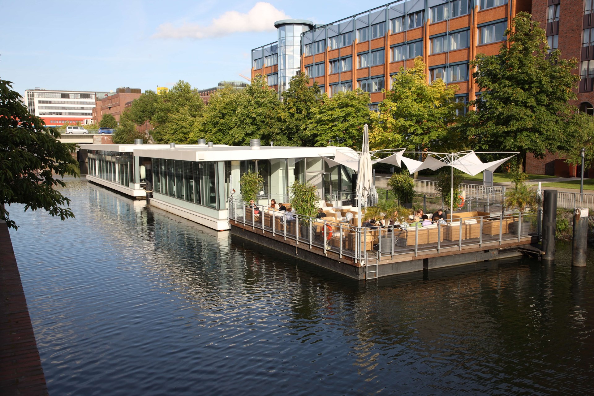 FLOATING MERCURE_1J7X8465.JPG