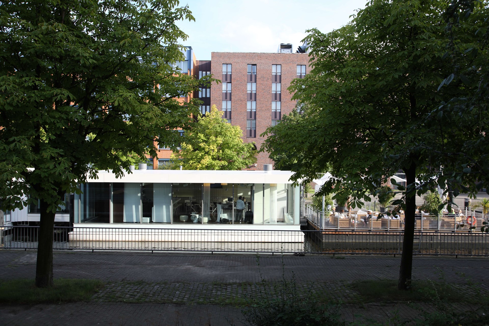 FLOATING MERCURE_1J7X8493.JPG