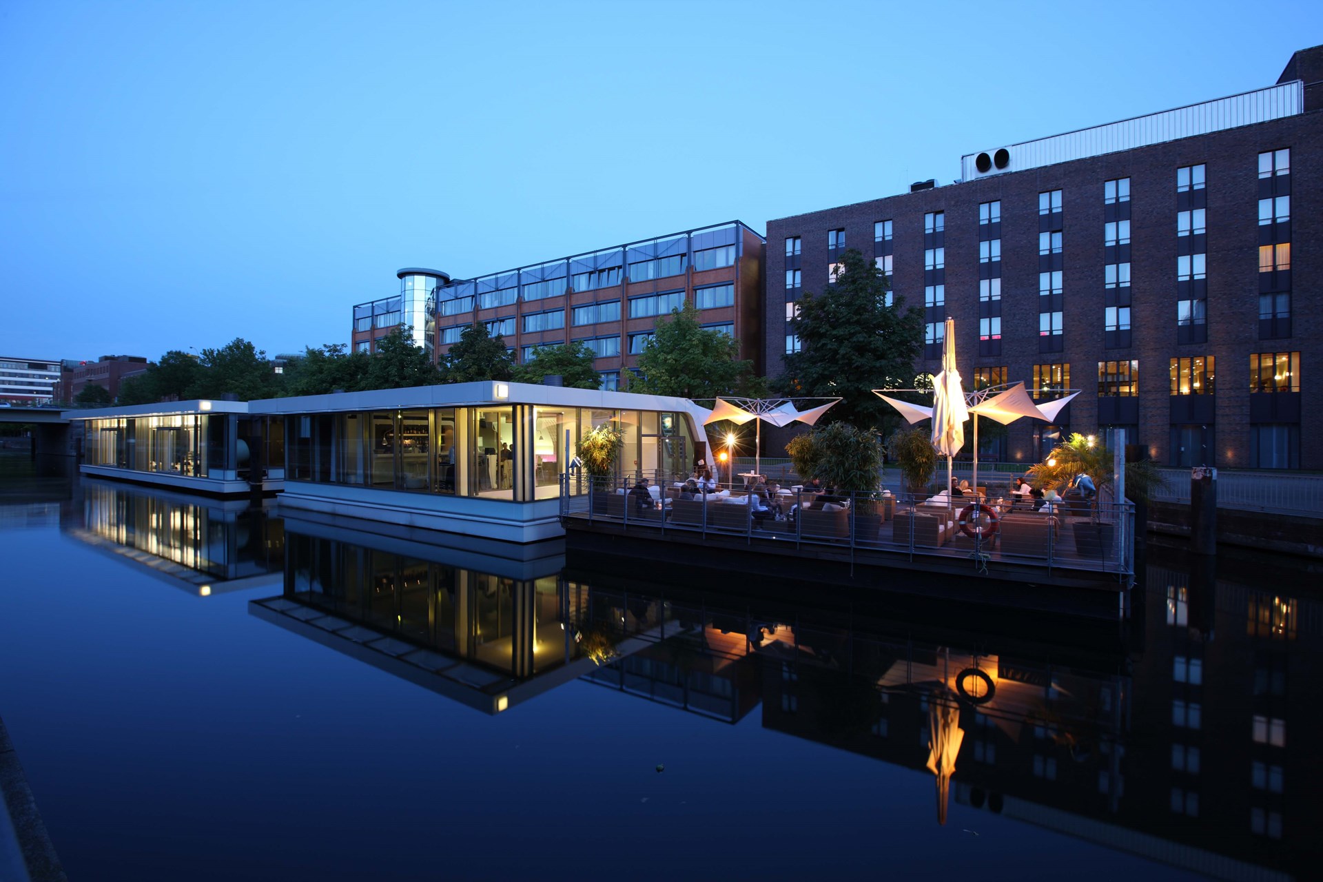 FLOATING MERCURE_1J7X8618.JPG