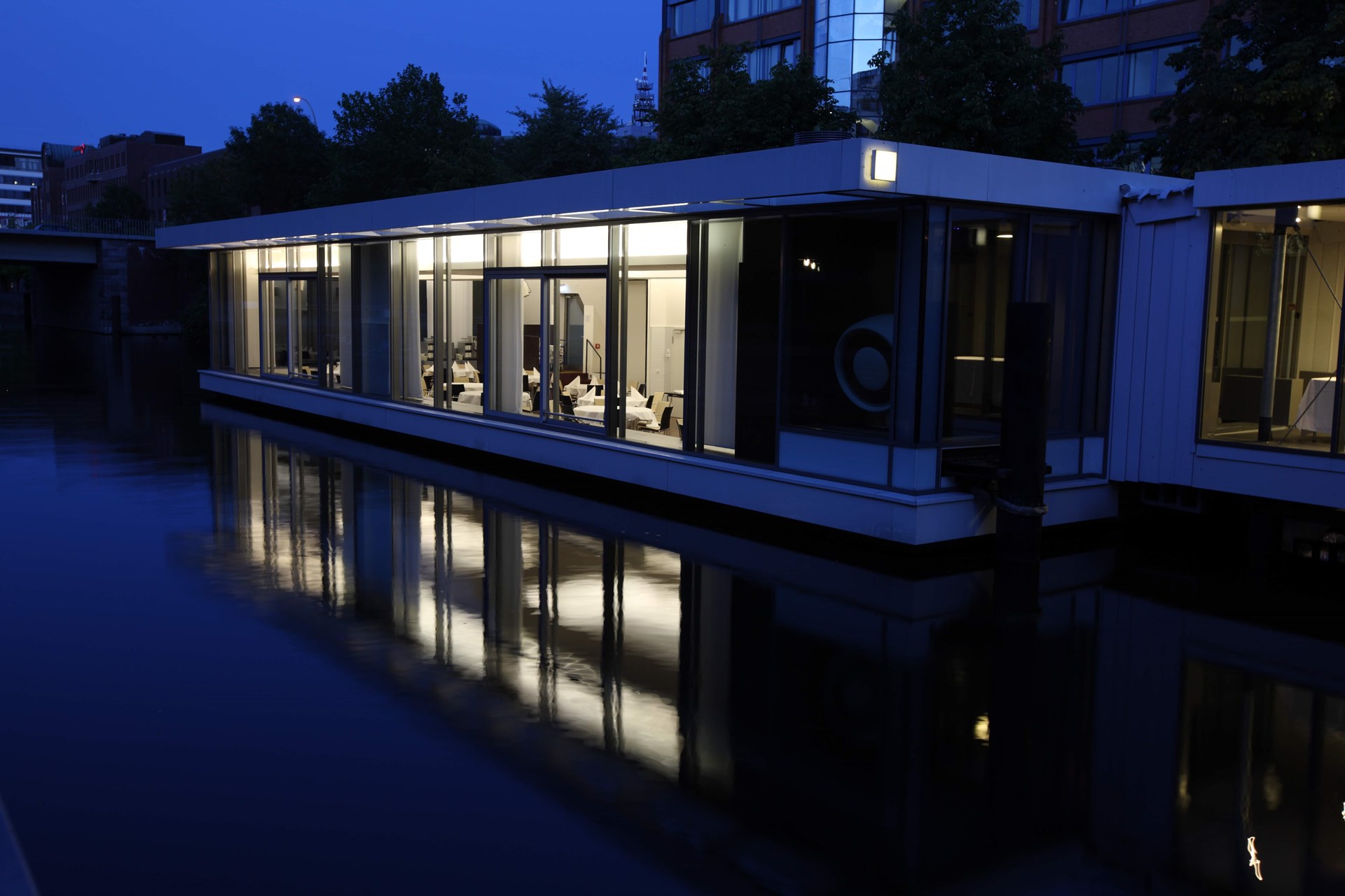 FLOATING MERCURE_1J7X8629.JPG