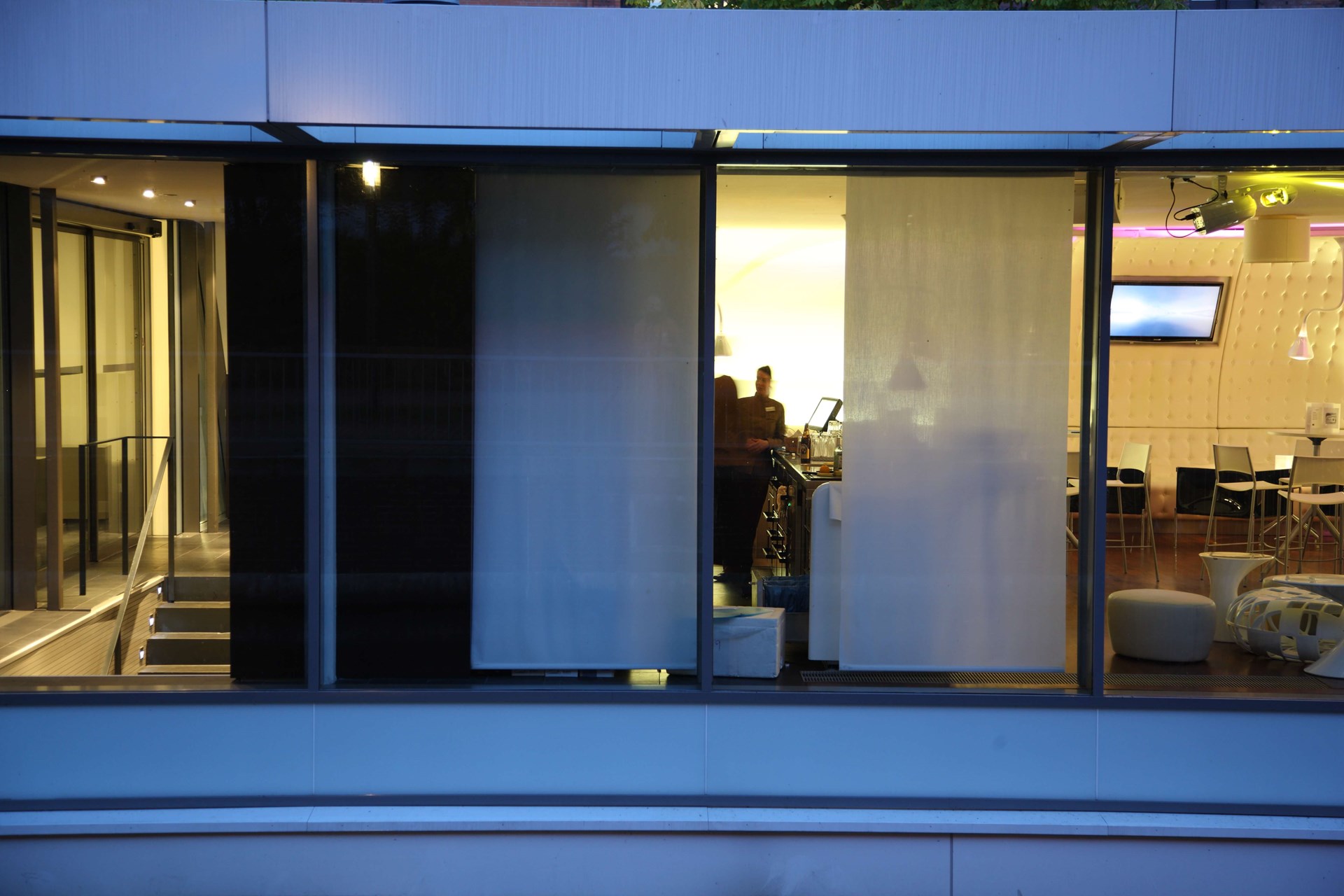 FLOATING MERCURE_1J7X8634.JPG