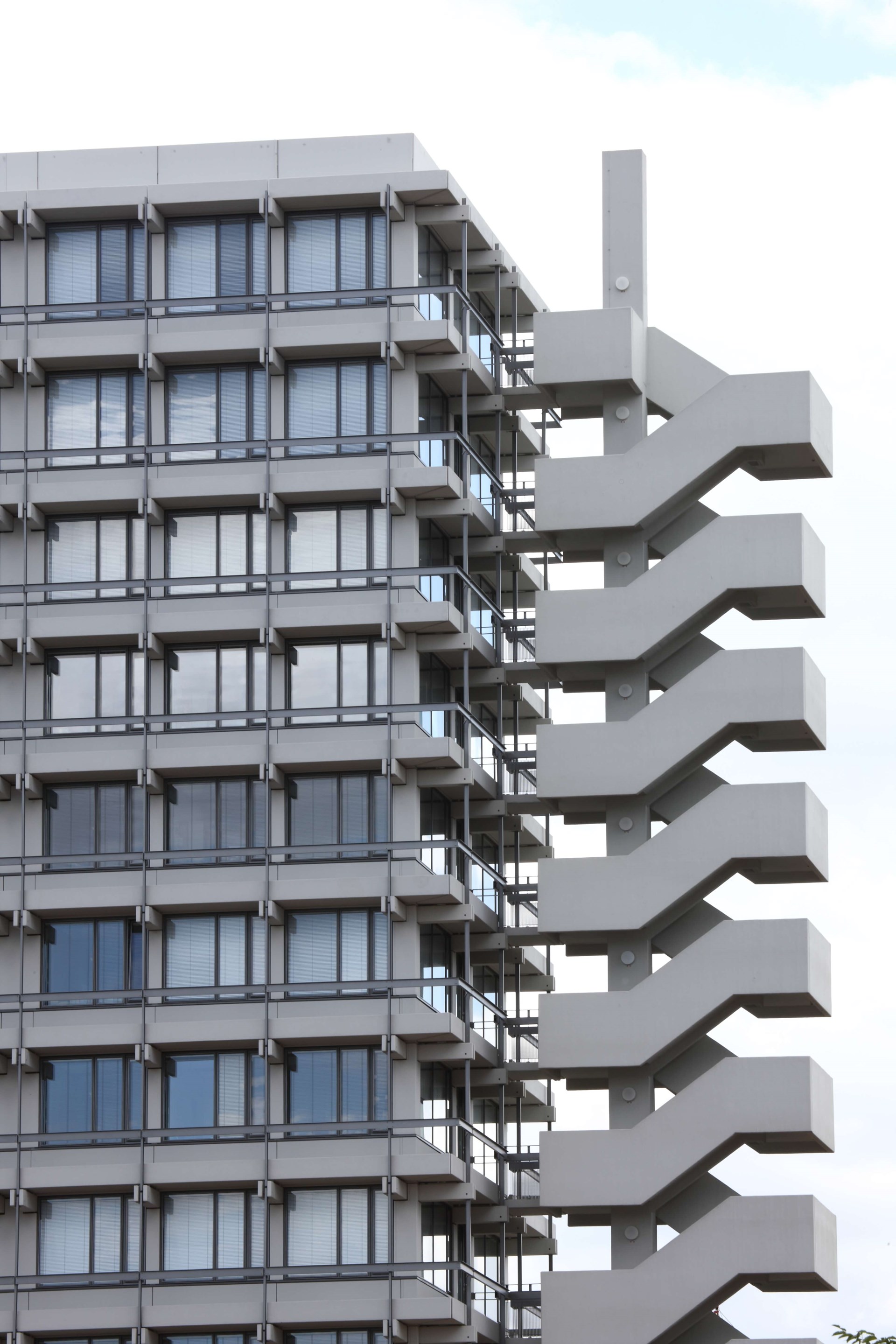 Kreuzbauten Bonn-0001.JPG