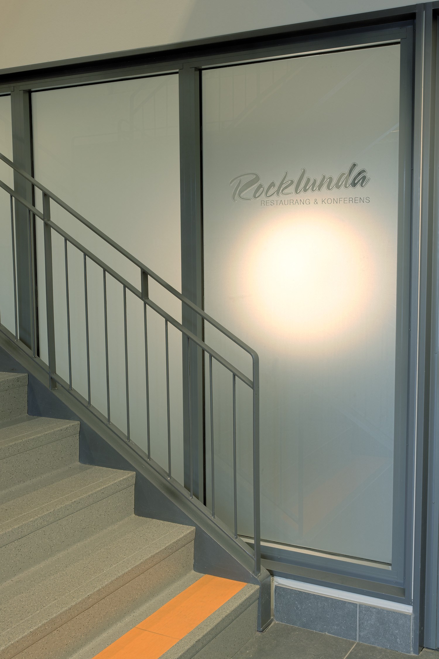 3665-7-1jpg lågupplöst.jpg