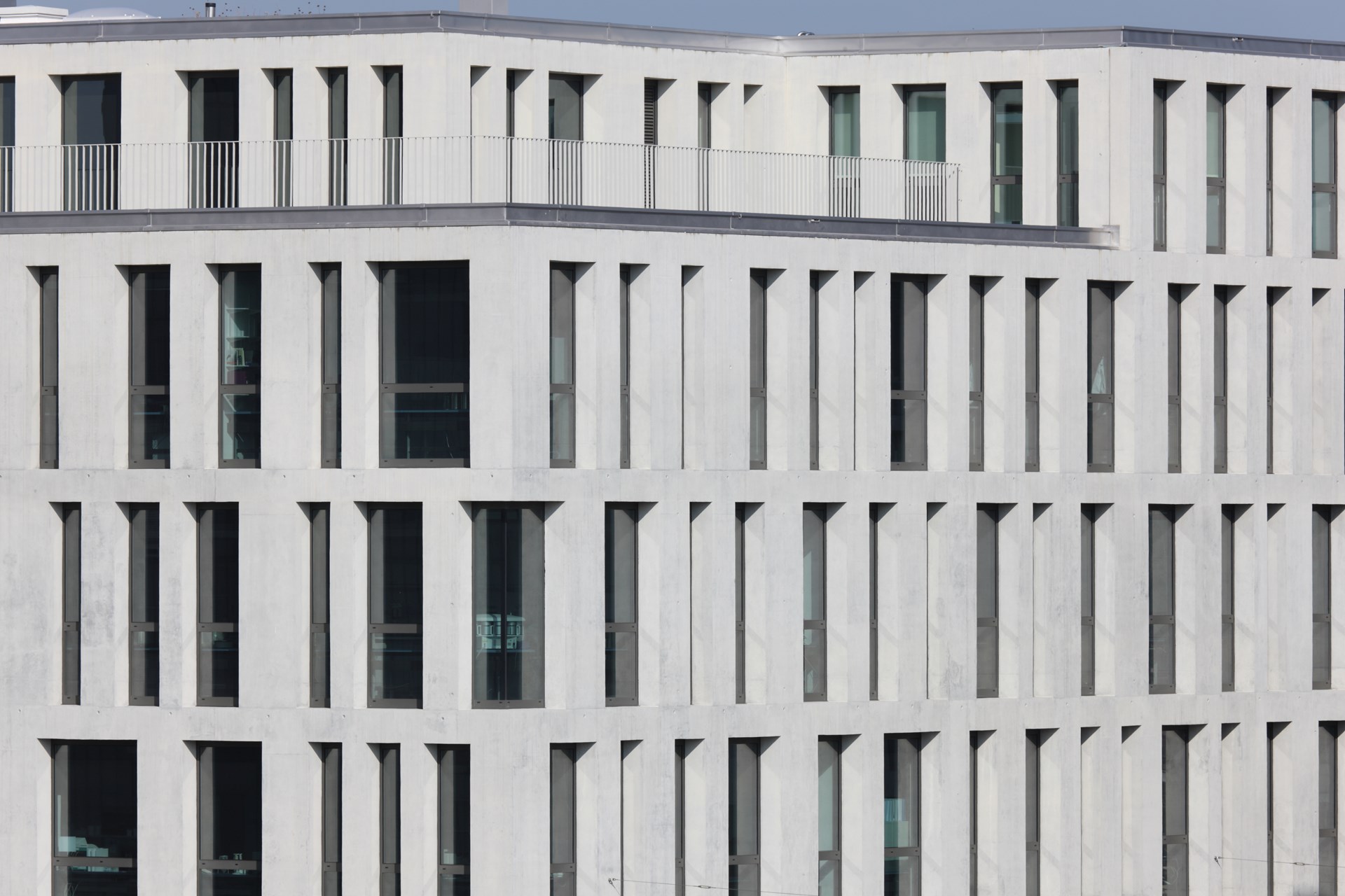 DOMINO BERN_1J7X1603.JPG