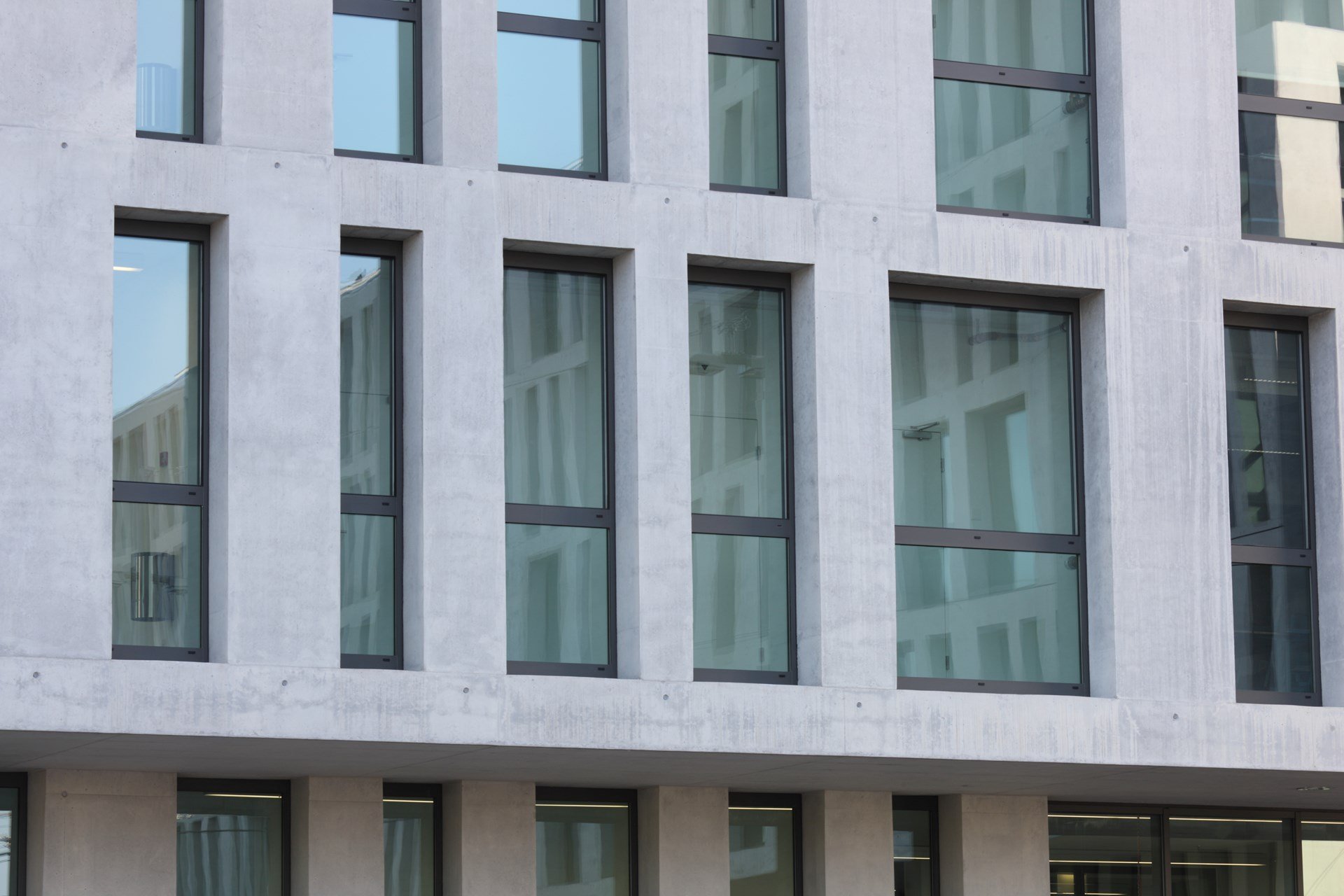 DOMINO BERN_1J7X1639.JPG