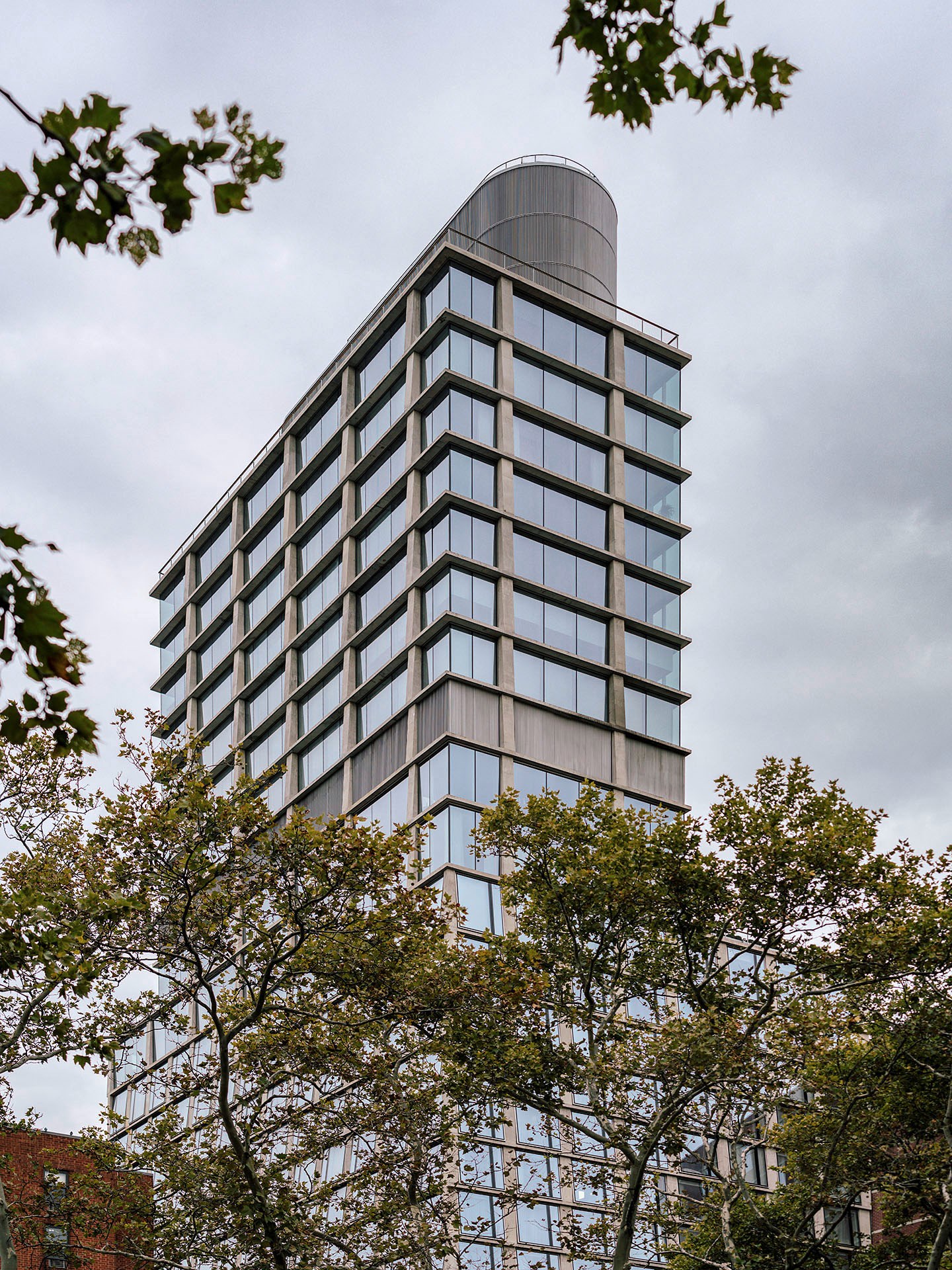 181026 Herzog de Meuron Hotel Public 008.jpg